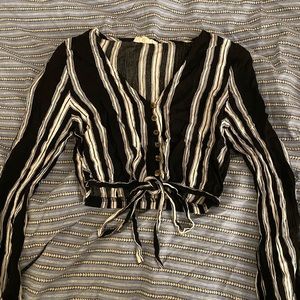 LA Hearts long sleeve top